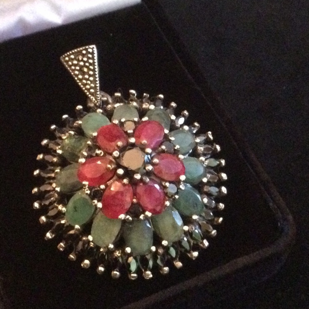 Moroccan Genuine Rubies, Emeralds & Sapphires - Picture 2 of 14